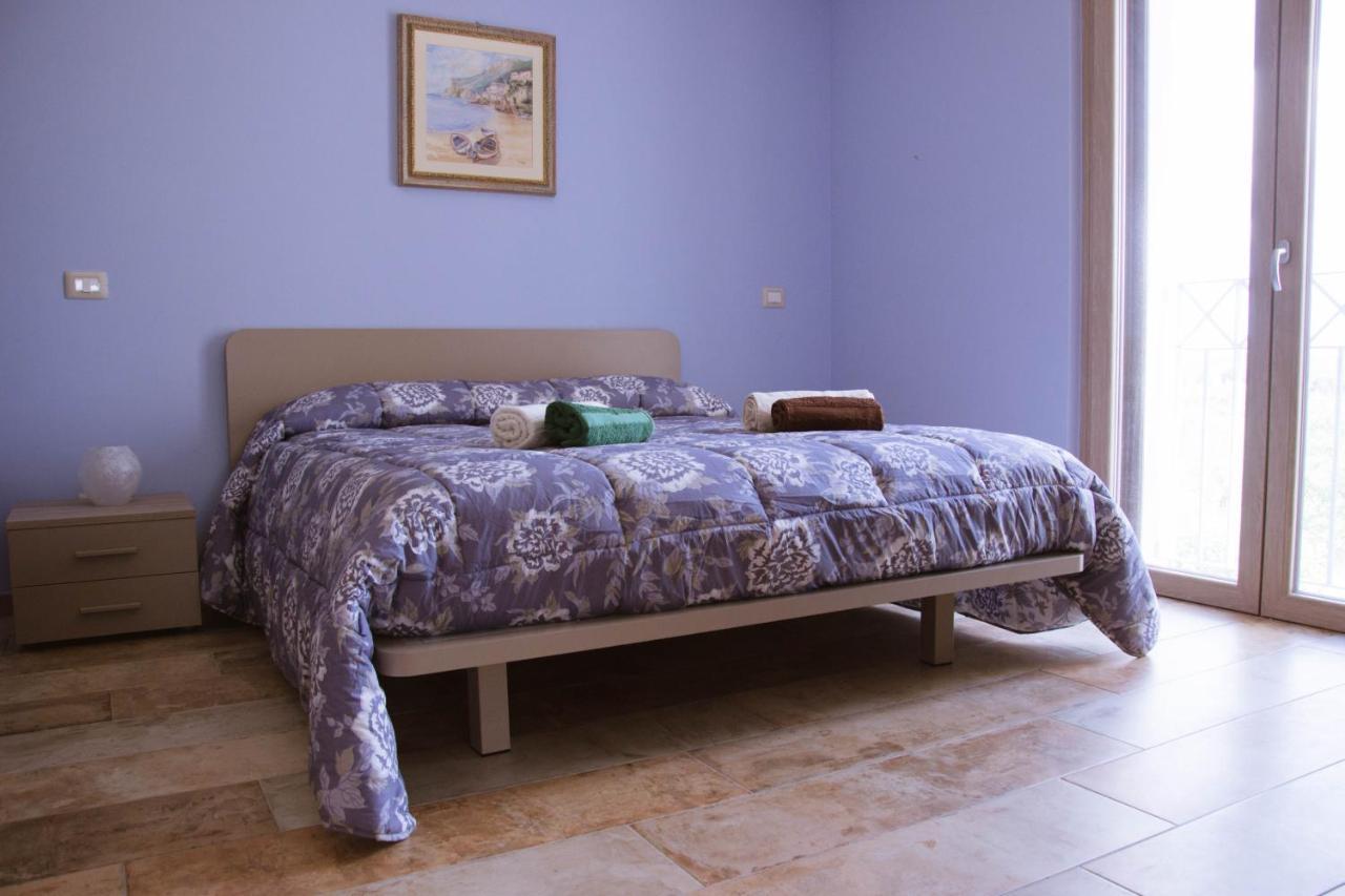 Casa Azzurra Ostuni Bed & Breakfast ภายนอก รูปภาพ